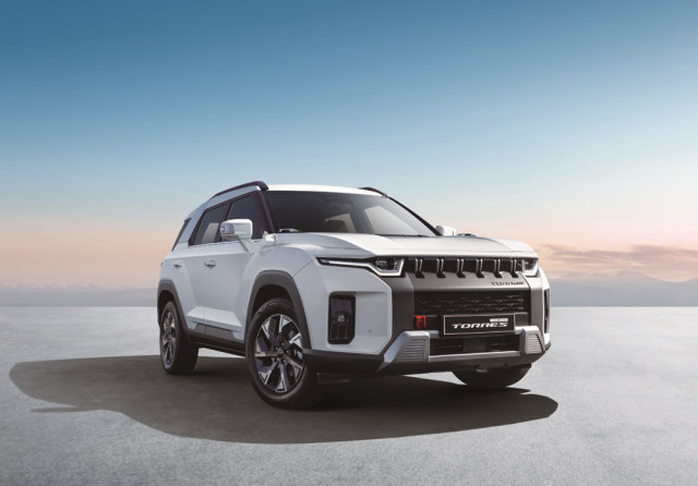 KGM 토레스 하이브리드