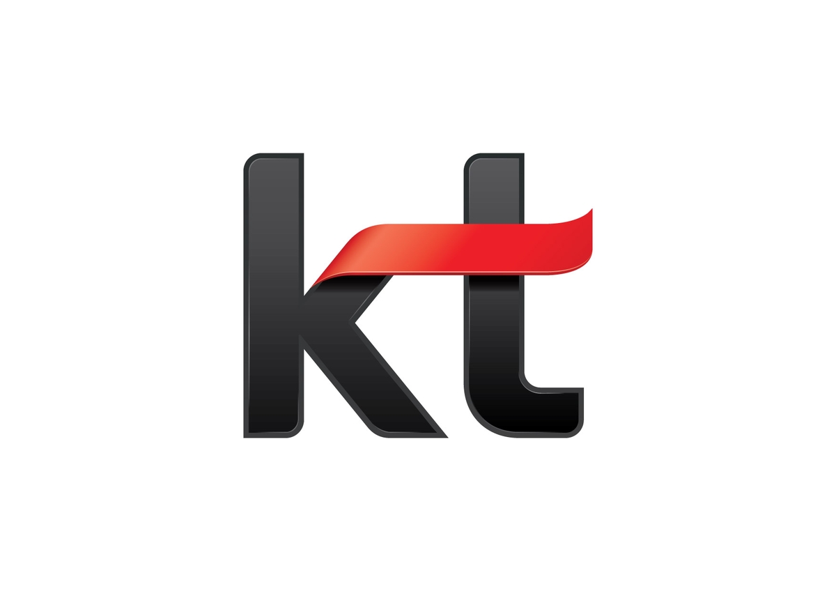 KT, 우리은행 'AI 챗봇·상담봇' 재구축 착수…